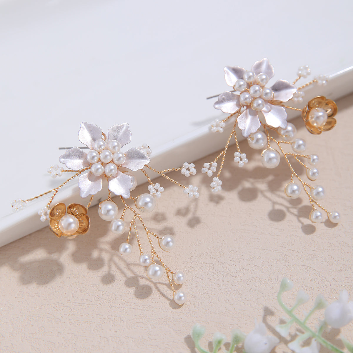 Vintage Style Handmade Copper Wedding Earrings For Women With Rhinestones, 1 Pair