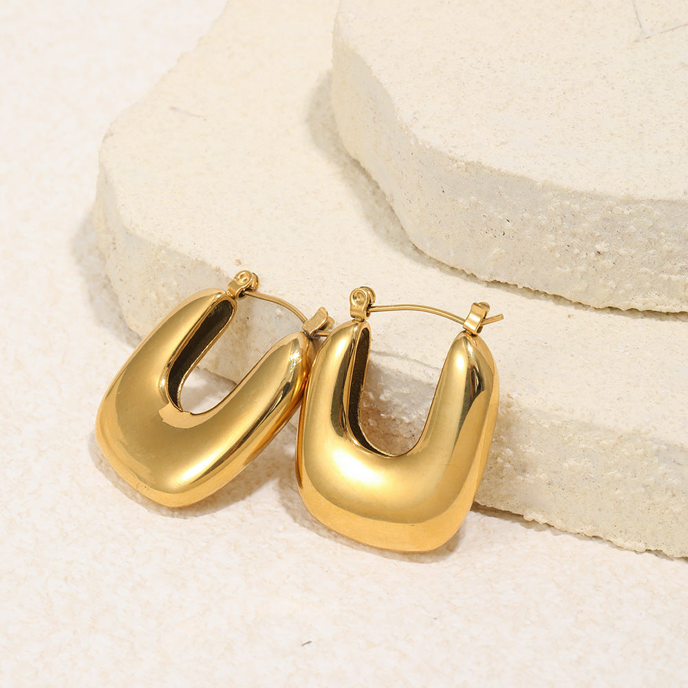 U Shape Earrings For Women In Elegant Golden Color
