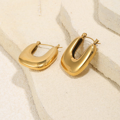 U Shape Earrings For Women In Elegant Golden Color