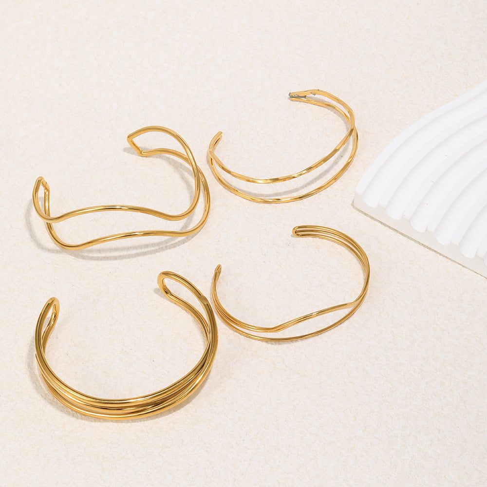 Twist Pattern Lines Bangle For Women In Golden Color