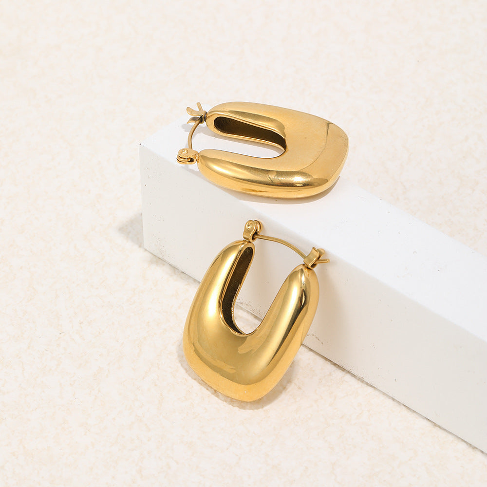 U Shape Earrings For Women In Elegant Golden Color