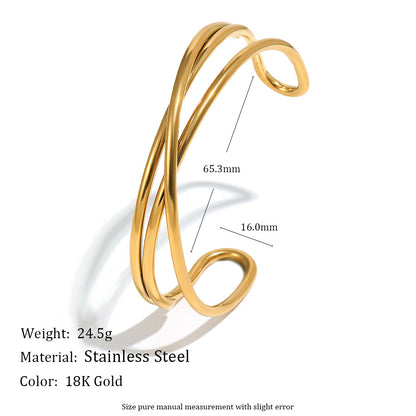 Twist Pattern Lines Bangle For Women In Golden Color