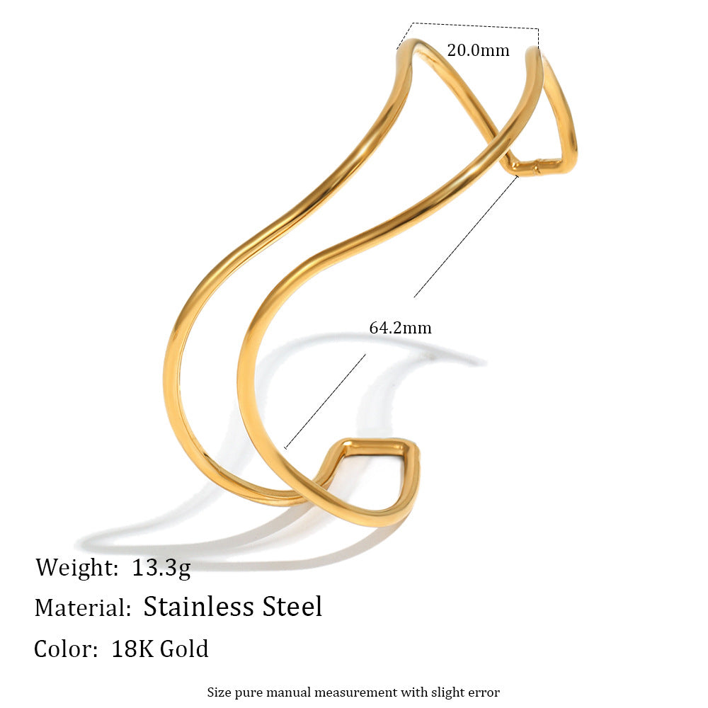Twist Pattern Lines Bangle For Women In Golden Color