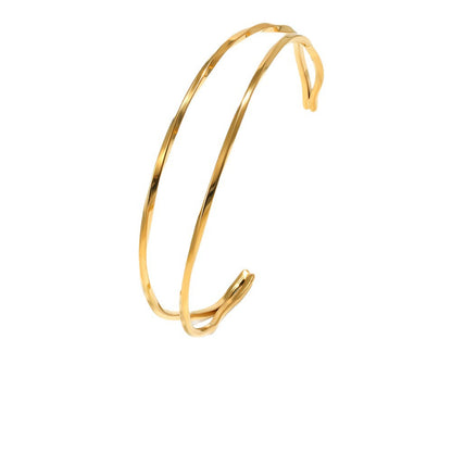 Twist Pattern Lines Bangle For Women In Golden Color