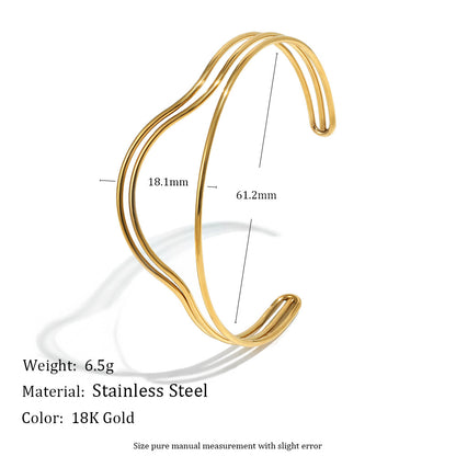 Twist Pattern Lines Bangle For Women In Golden Color