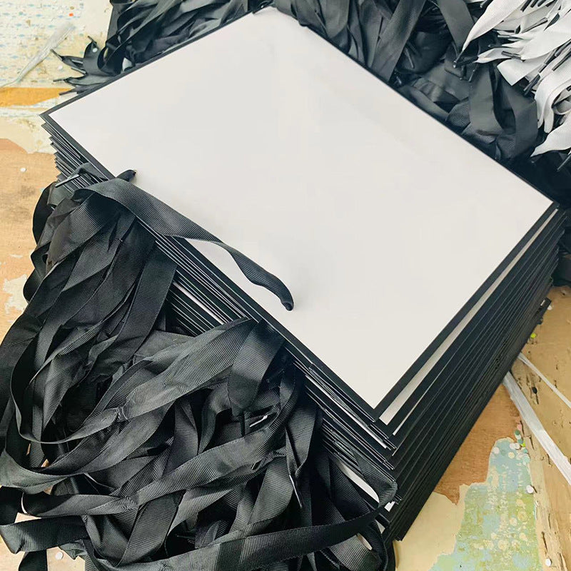 Paper Gift Bags For Party And Event Use, Perfect For Gift Wrapping And Celebration Packaging