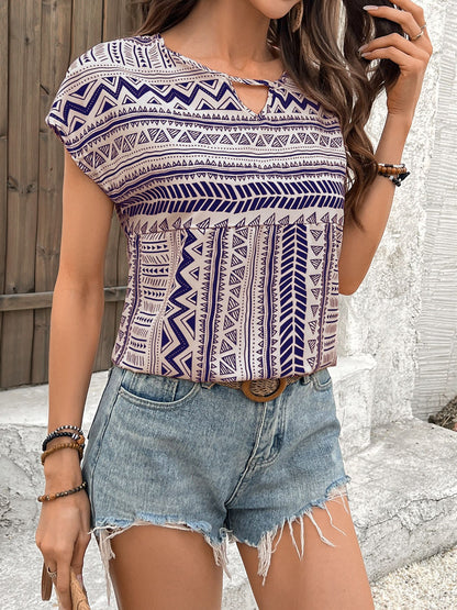 Geometric Casual Short Sleeve Polyester Shirt For Women With Round Neck Featuring Printing