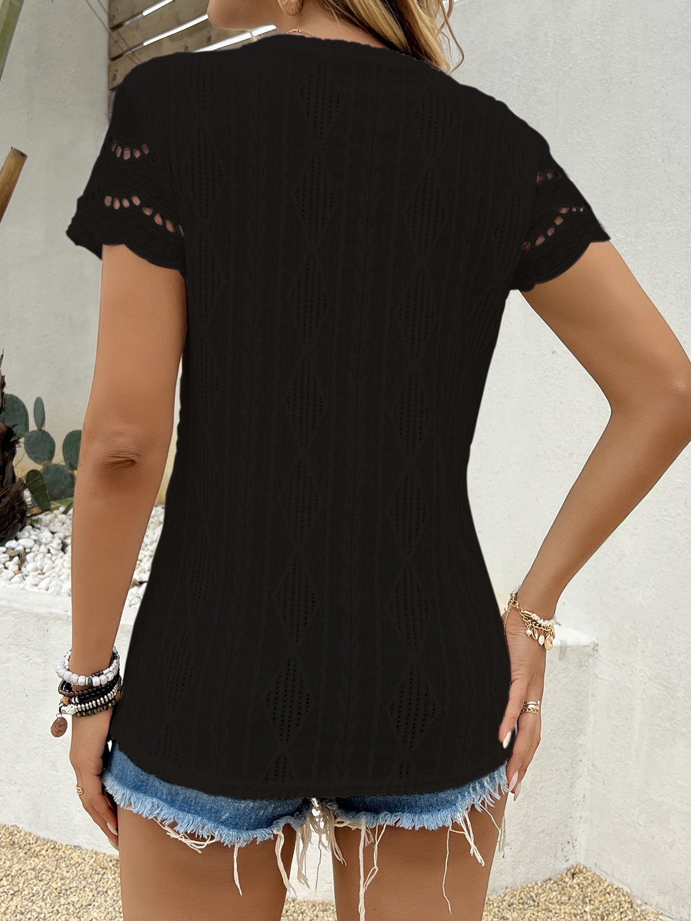 Solid Color Casual Short Sleeve T-shirt For Women In Polyester Fabric Featuring Jacquard Craft