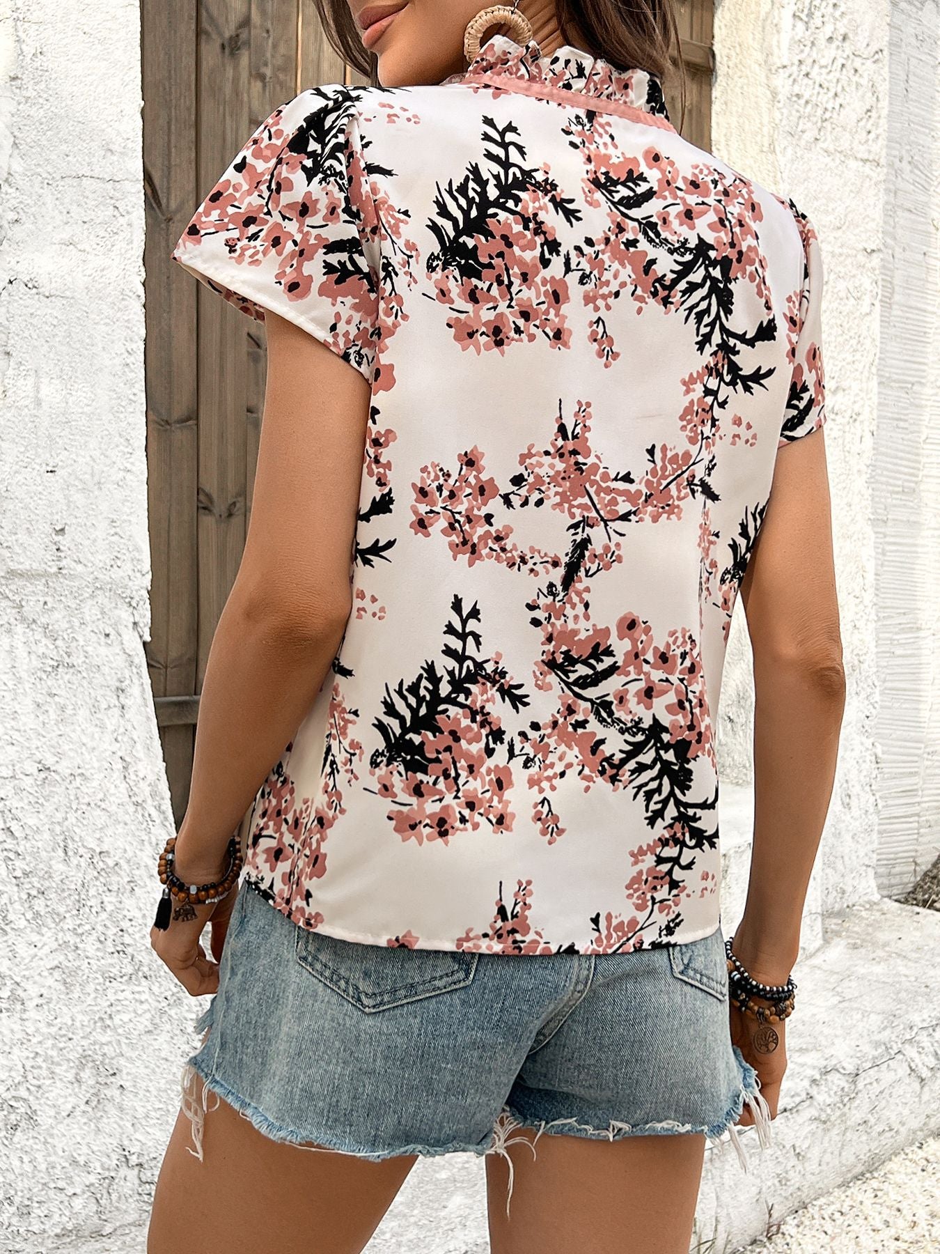 Casual Flowers Pattern Short Sleeve Polyester Shirt For Women With Printing And Standing Collar