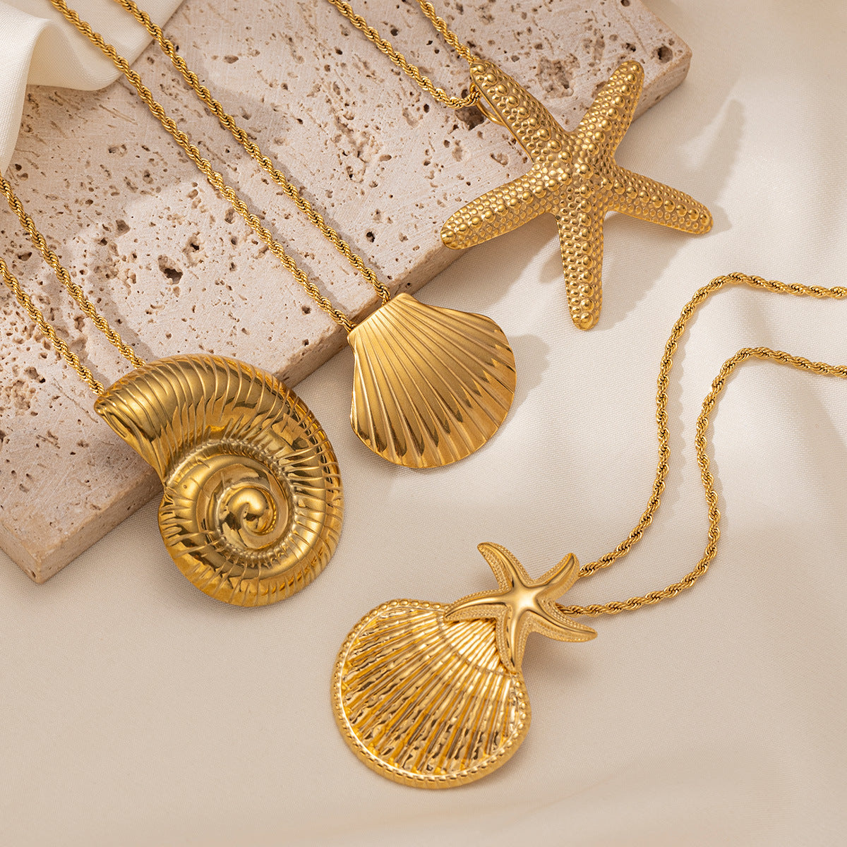 Starfish Necklace For Everyday Wear Featuring Elegant Design