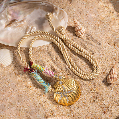 Pastoral Shell Necklace For Women Made Of Titanium Steel With Zircon Inlay And Twisted Rope Chain In Steel Color