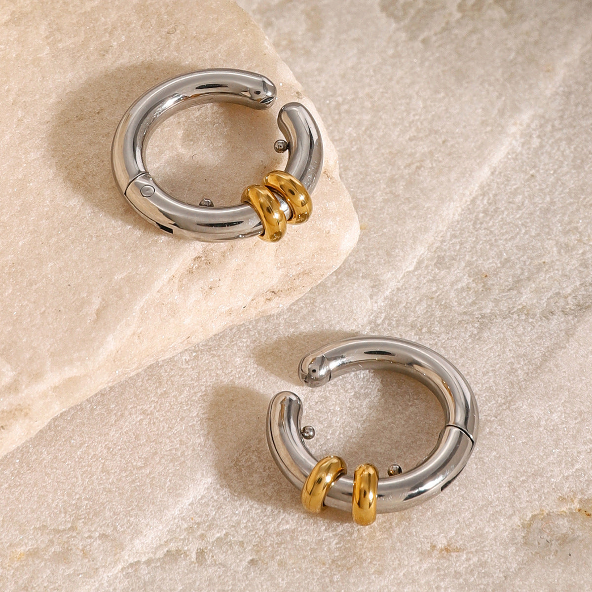 For Earrings Made Of Brass In Elegant Golden Finish