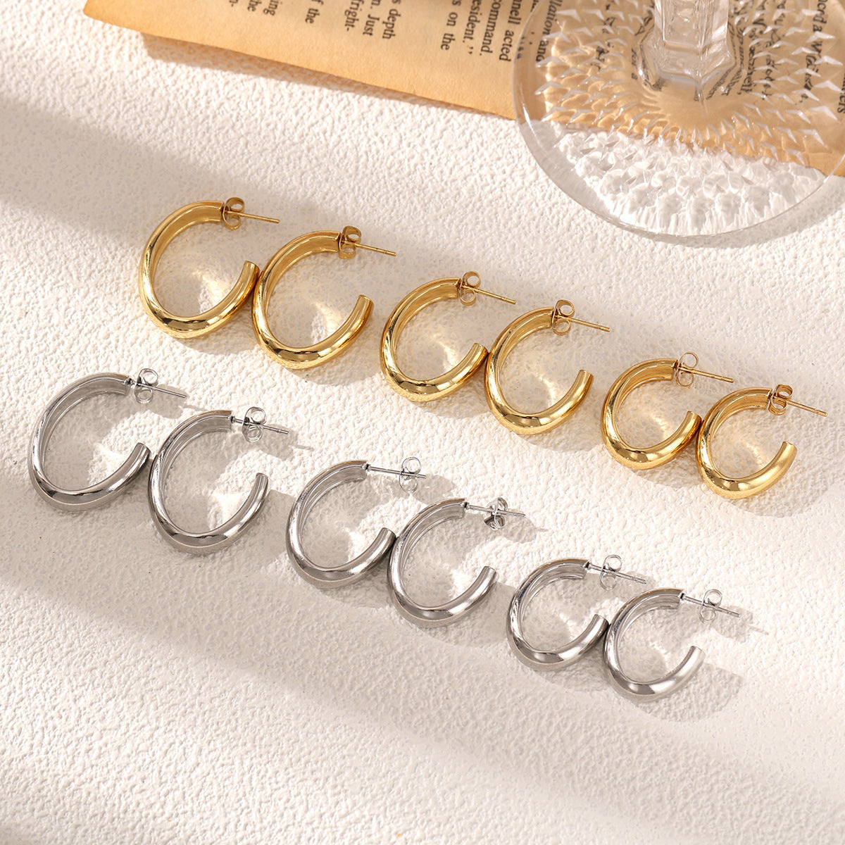 Simple Style Earrings For Everyday Wear Made Of Durable 302 Stainless Steel In Elegant Golden Color