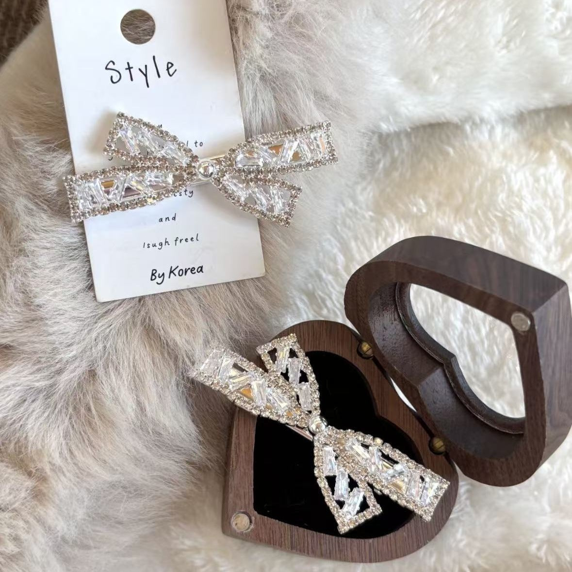 New Style Bow Tie Hairpin Hair Accessory For Elegant And Stylish Looks