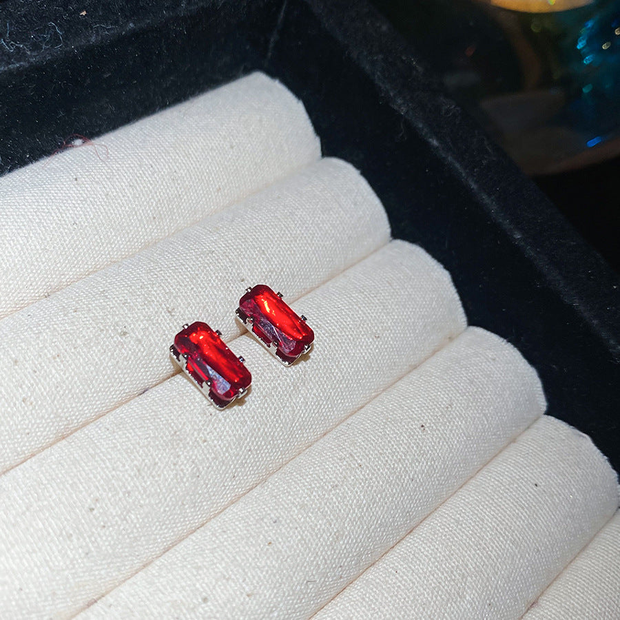 Simple Style Rectangle Stud Earrings For Women In Copper With Zircon Inlay
