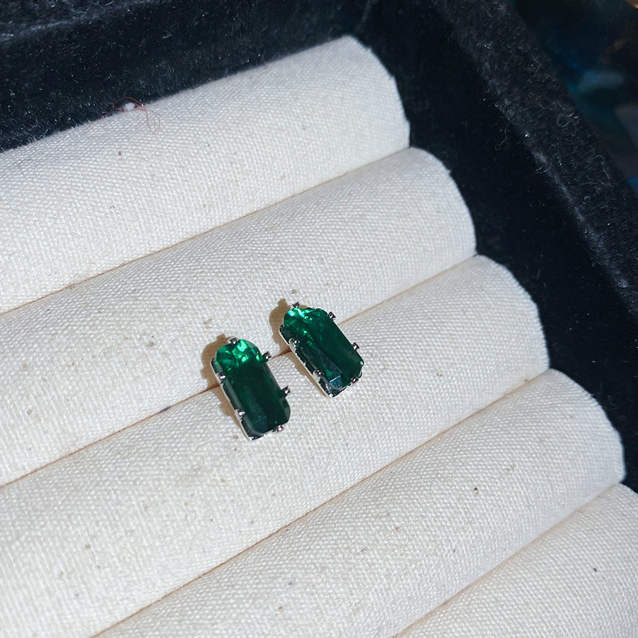 Simple Style Rectangle Stud Earrings For Women In Copper With Zircon Inlay