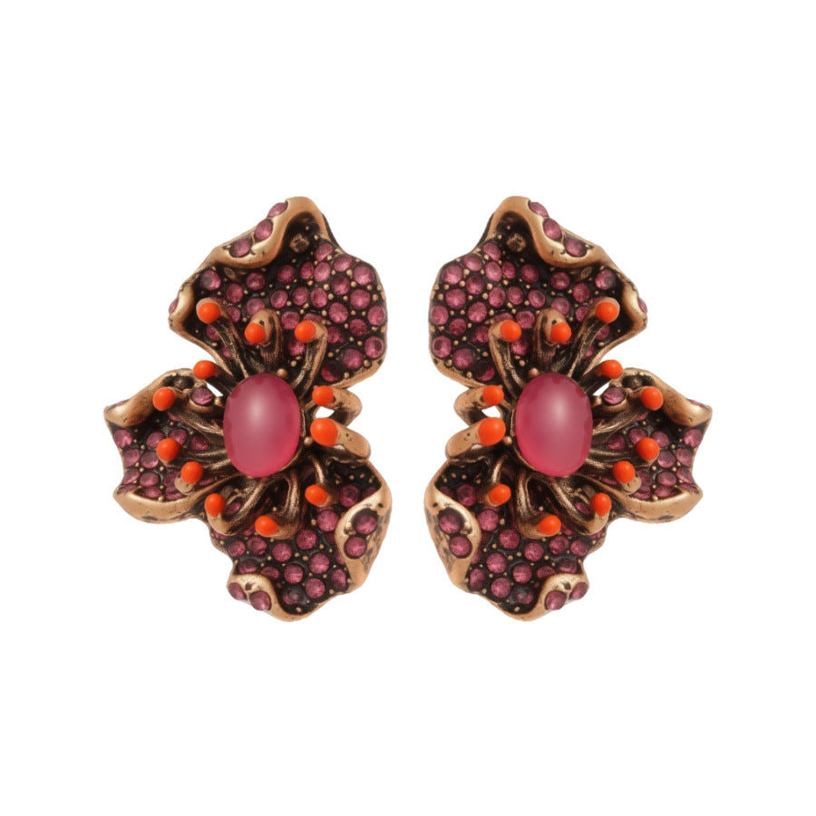 Retro Golden Resin Flowers Earrings For Women With Artificial Diamond Inlay