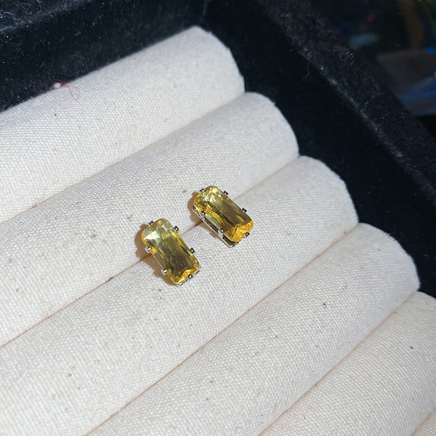 Simple Style Rectangle Stud Earrings For Women In Copper With Zircon Inlay