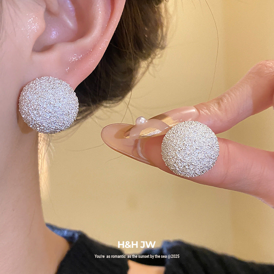 For Stud Earrings In Golden Alloy, Elegant And Durable Jewelry Accessory