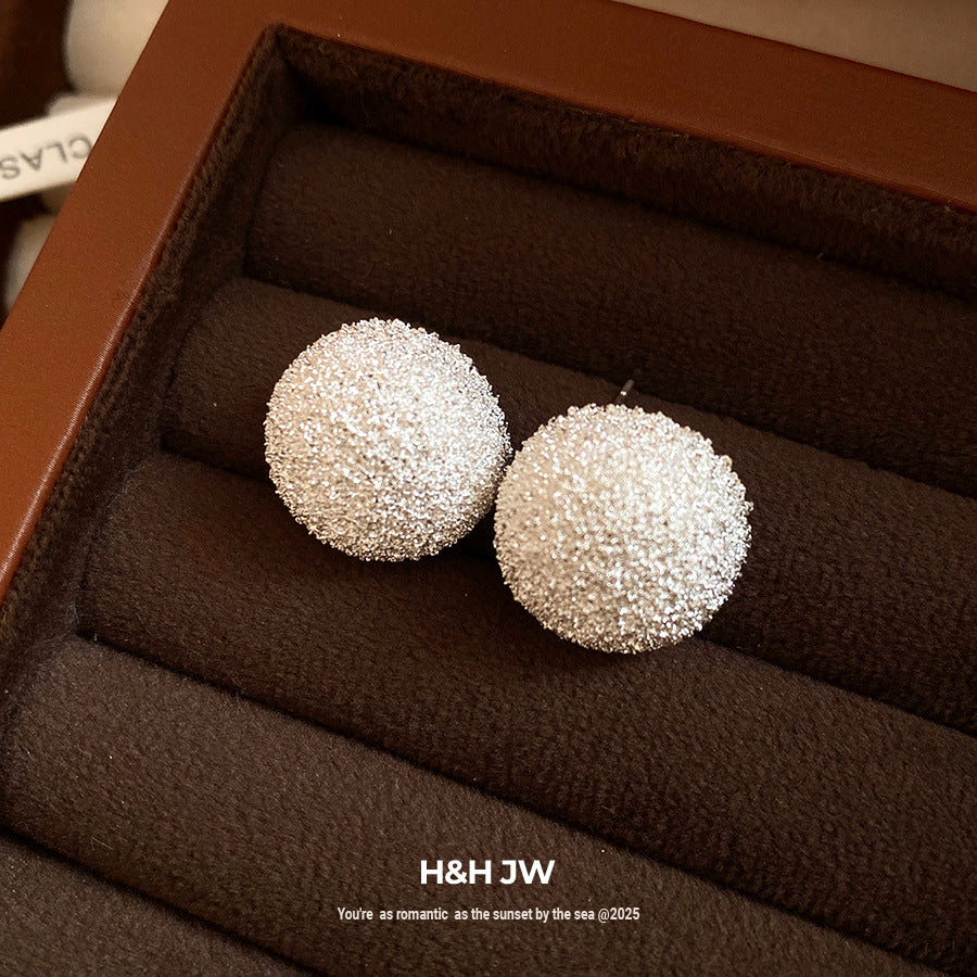For Stud Earrings In Golden Alloy, Elegant And Durable Jewelry Accessory