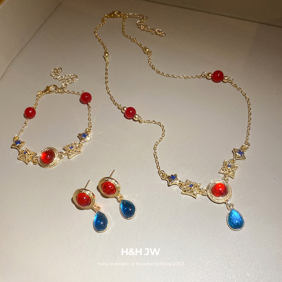 Round Retro Alloy Necklace In Red, For Stylish Vintage Look, 1 Set
