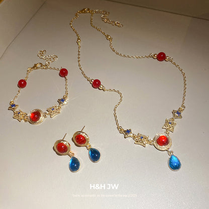 Round Retro Alloy Necklace In Red, For Stylish Vintage Look, 1 Set