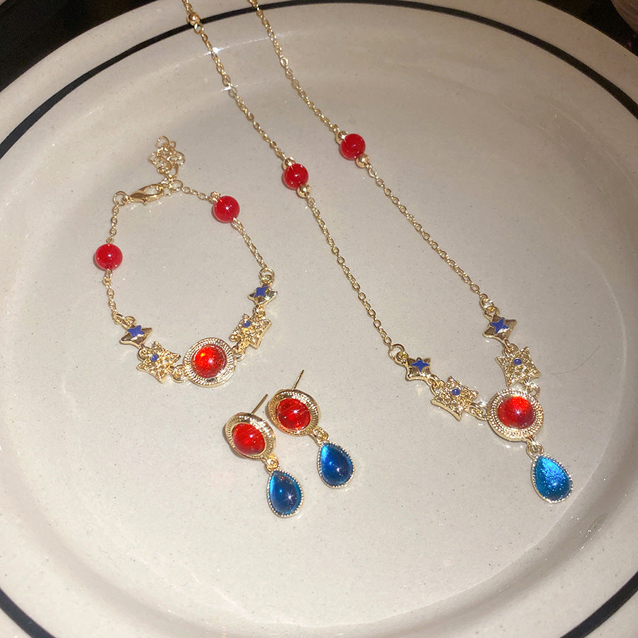 Round Retro Alloy Necklace In Red, For Stylish Vintage Look, 1 Set