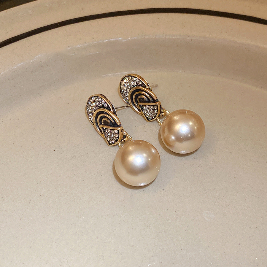 Retro Round Imitation Pearl Necklace For Women In Golden Color, Perfect For Daily Wear