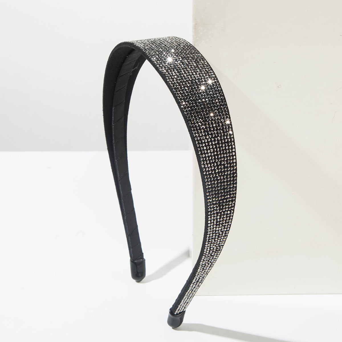 Black Cloth Hair Band Hair Accessory For Comfortable And Stylish Hair Styling