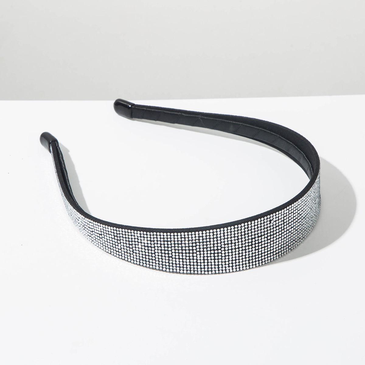 Black Cloth Hair Band Hair Accessory For Comfortable And Stylish Hair Styling