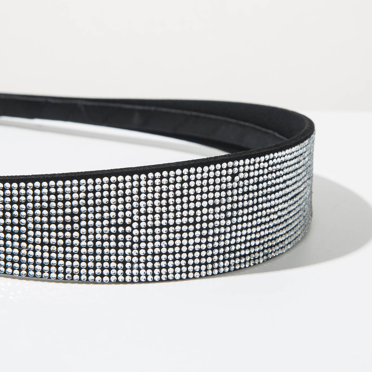 Black Cloth Hair Band Hair Accessory For Comfortable And Stylish Hair Styling