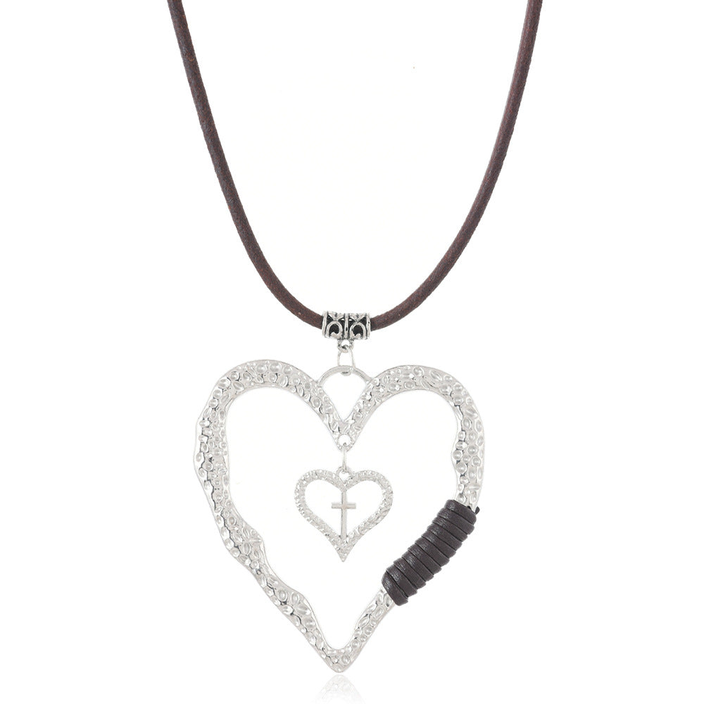 Heart Shape Sweater Chain Necklace For Women Featuring Durable Leather Rope