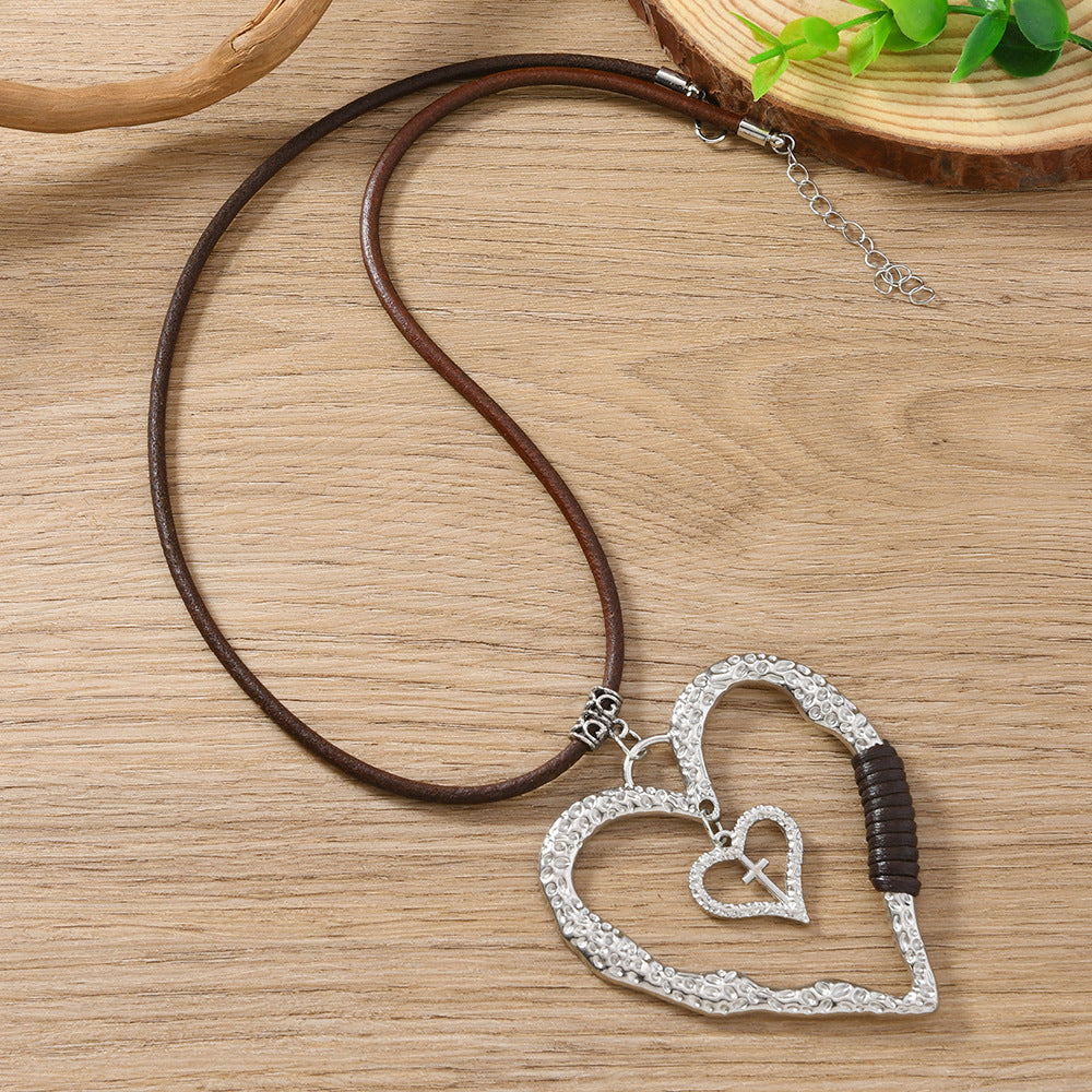 Heart Shape Sweater Chain Necklace For Women Featuring Durable Leather Rope