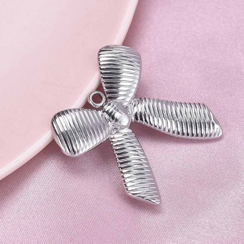 Golden Bow Tie Pendant For Stylish Looks Made Of Durable 304 Stainless Steel