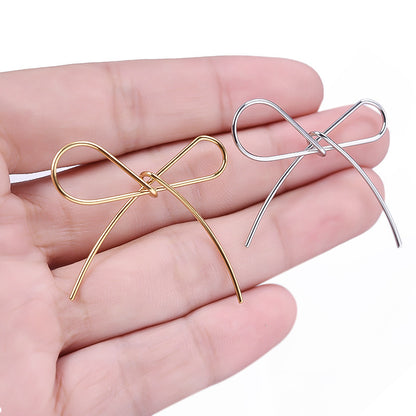 Golden Bow Tie Pendant For Stylish Looks Made Of Durable 304 Stainless Steel