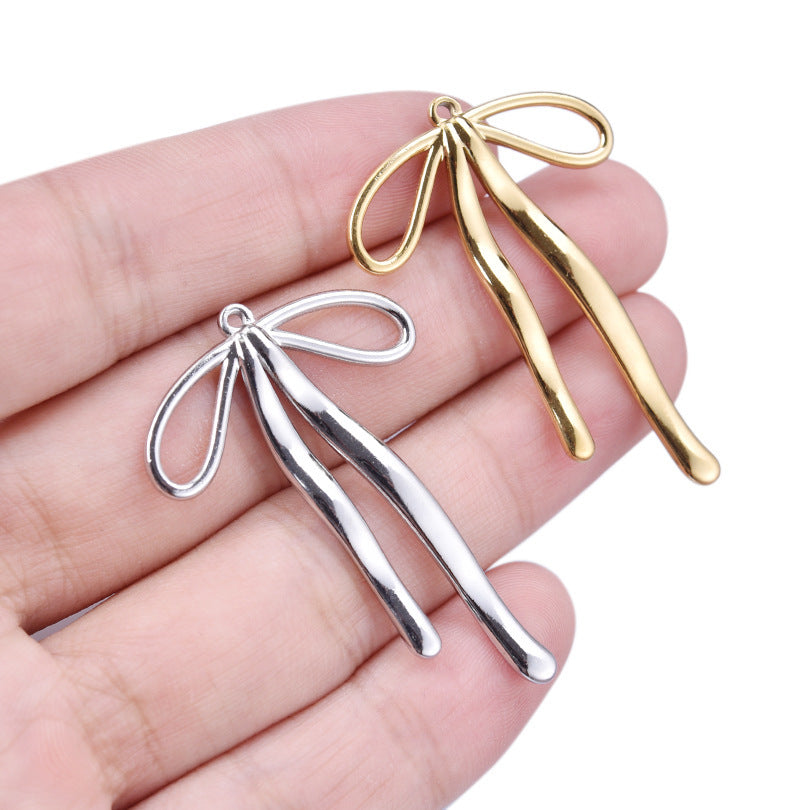 Golden Bow Tie Pendant For Stylish Looks Made Of Durable 304 Stainless Steel