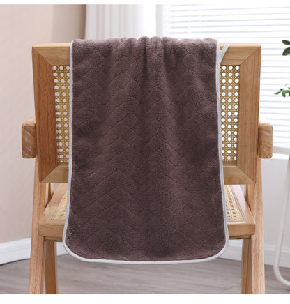 Soft And Absorbent Bath Towel For Everyday Use