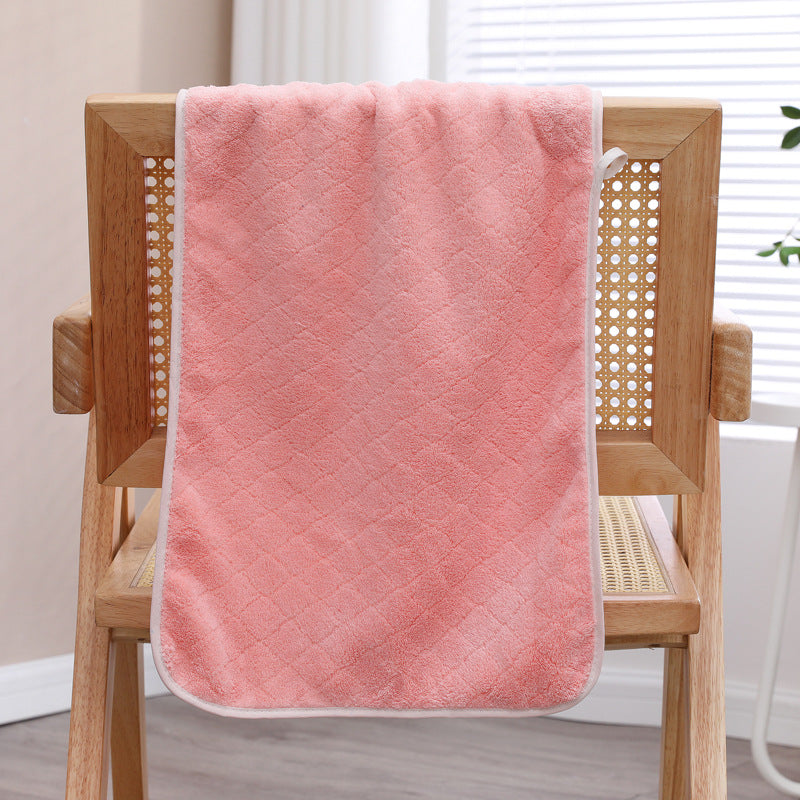 Soft And Absorbent Bath Towel For Everyday Use