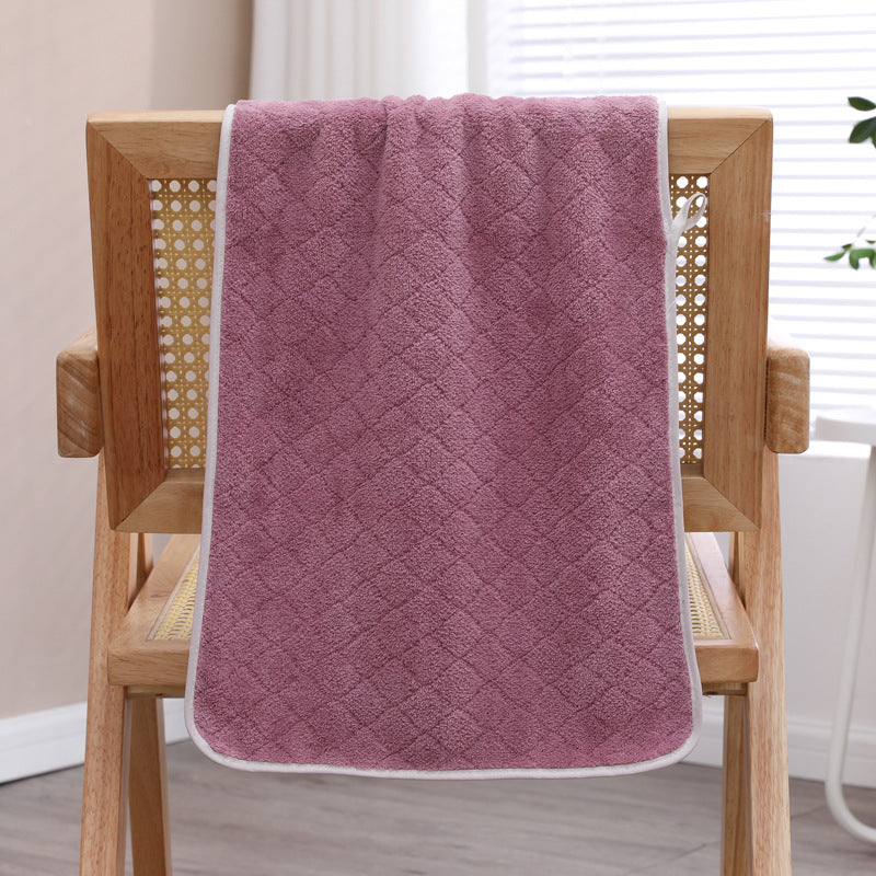 Soft And Absorbent Bath Towel For Everyday Use
