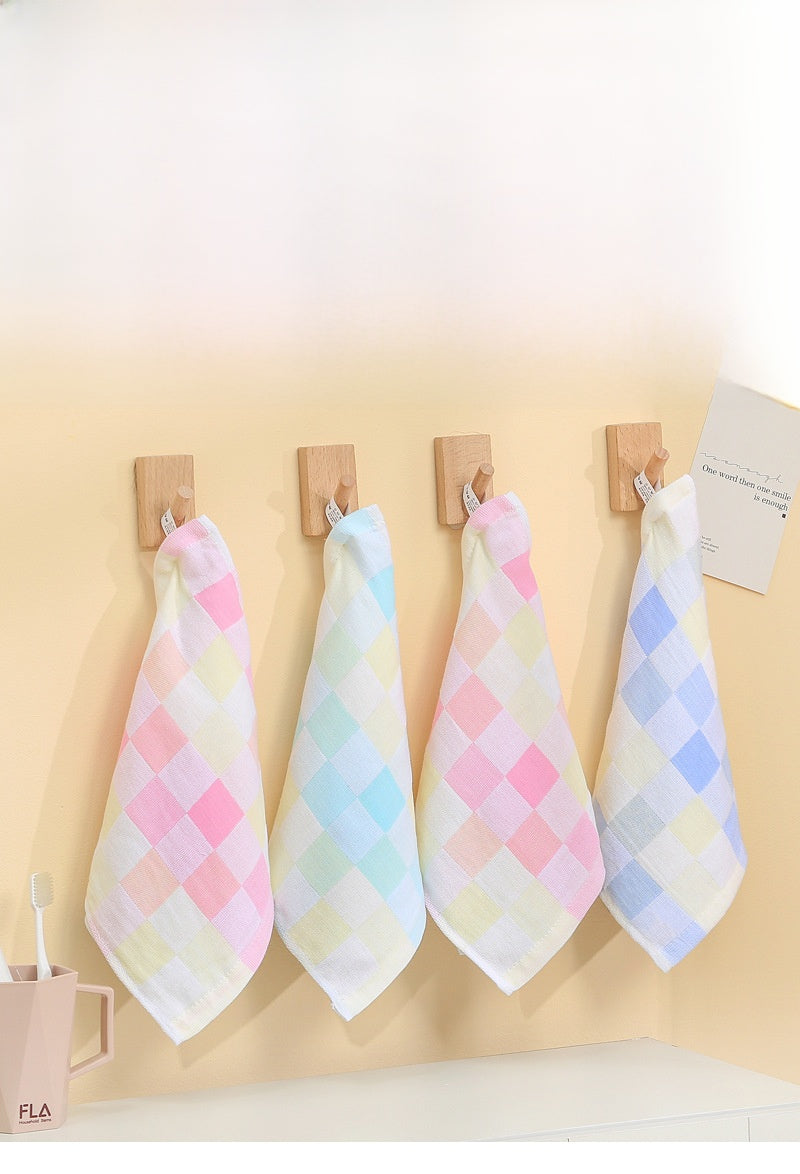 Soft And Absorbent Towels For Home Textiles & Decor, Ideal For Bath And Baby Use