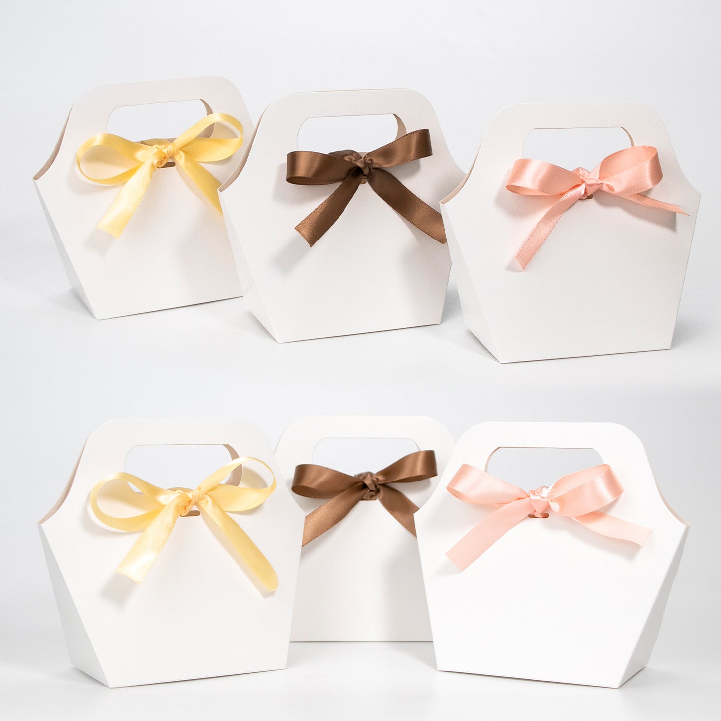 White Paper Jewelry Packaging Bag For Birthday Gift Bags, 1 Piece Party Supplies
