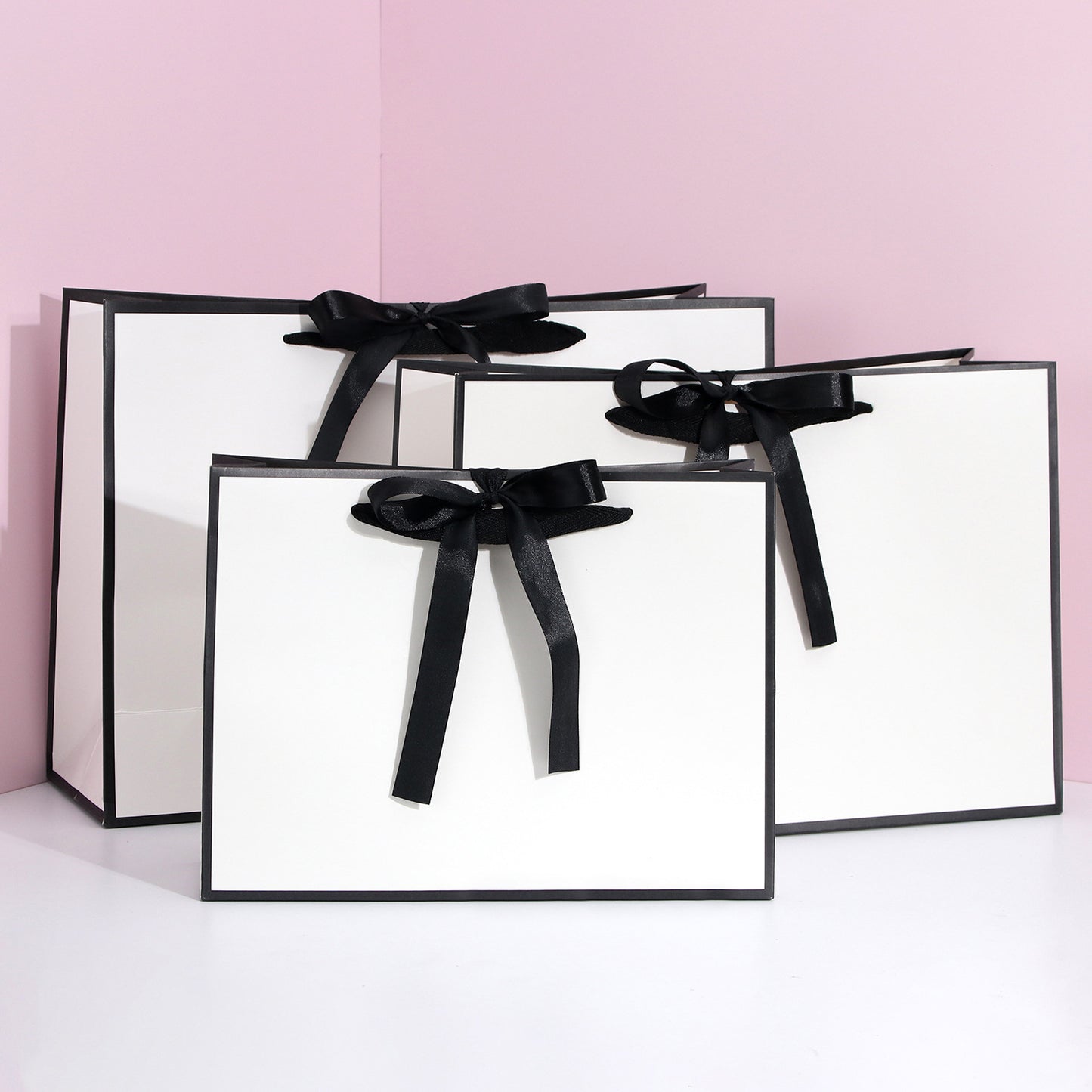 Paper Bag Made Of Durable Paper Material For Everyday Use