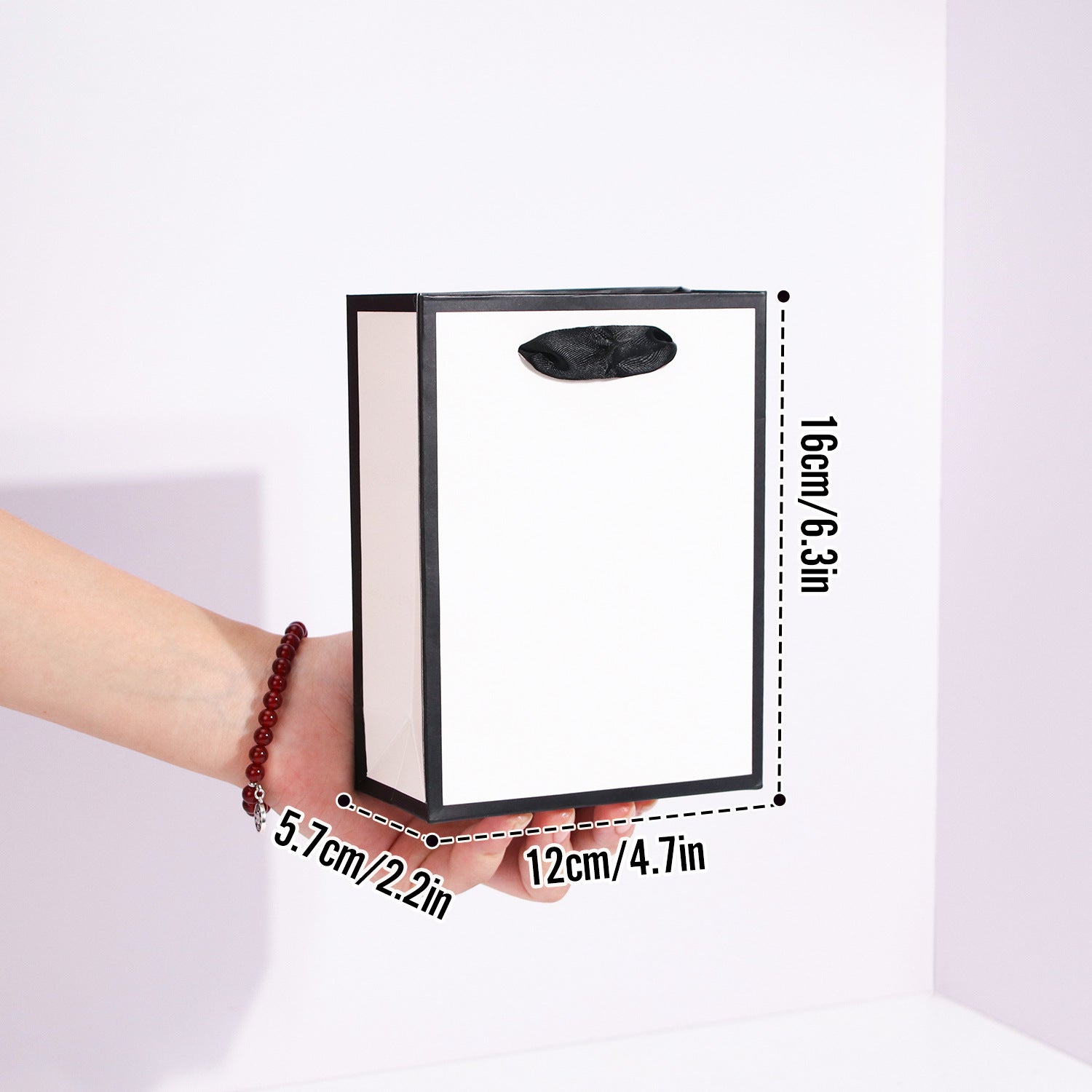 Paper Bag Made Of Durable Paper Material For Everyday Use