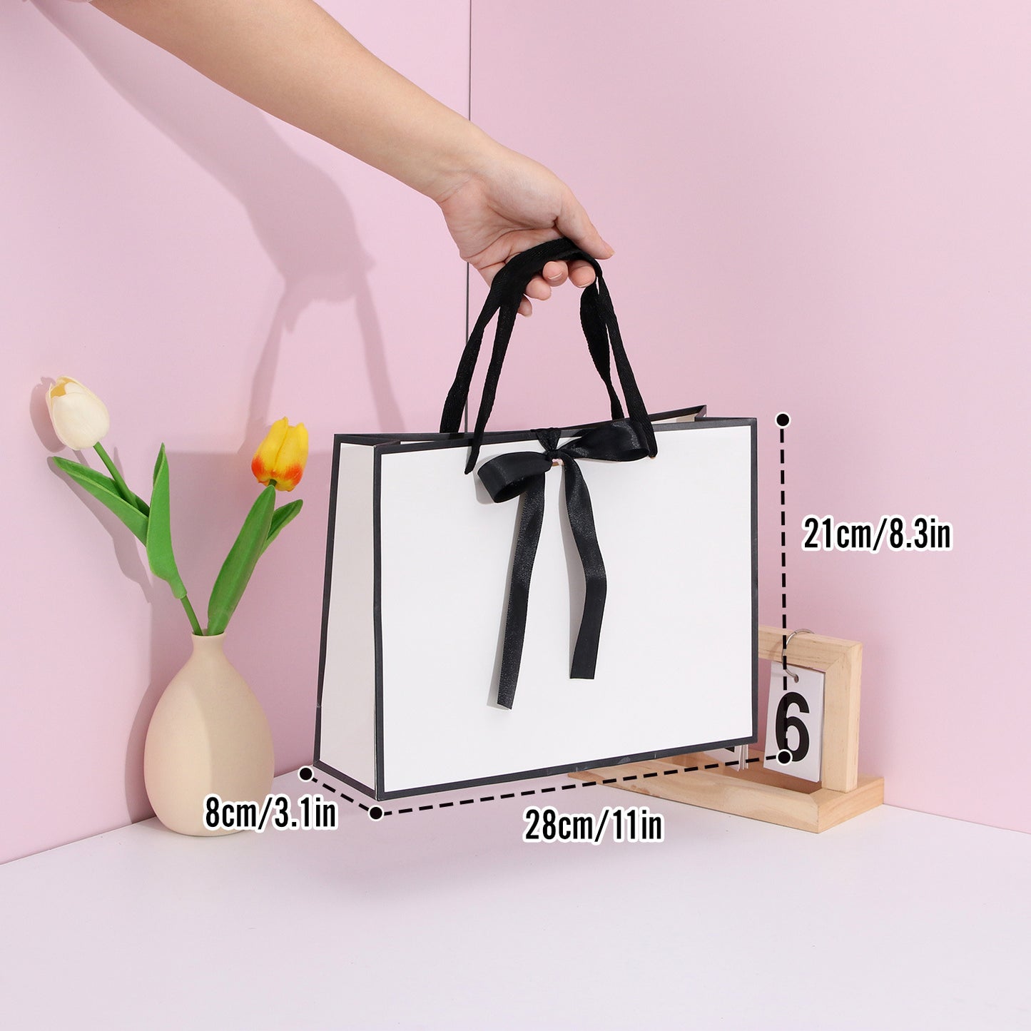 Paper Bag Made Of Durable Paper Material For Everyday Use
