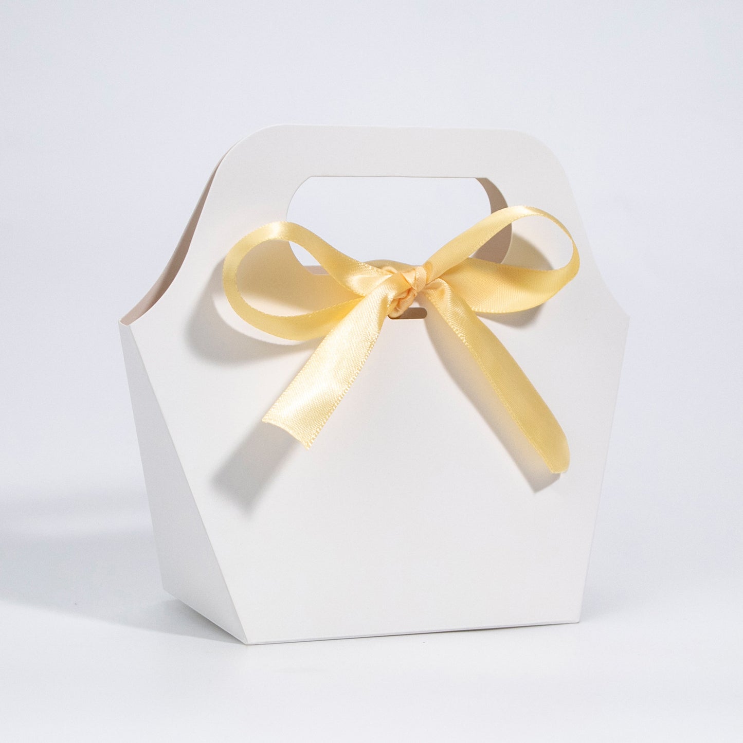 White Paper Jewelry Packaging Bag For Birthday Gift Bags, 1 Piece Party Supplies