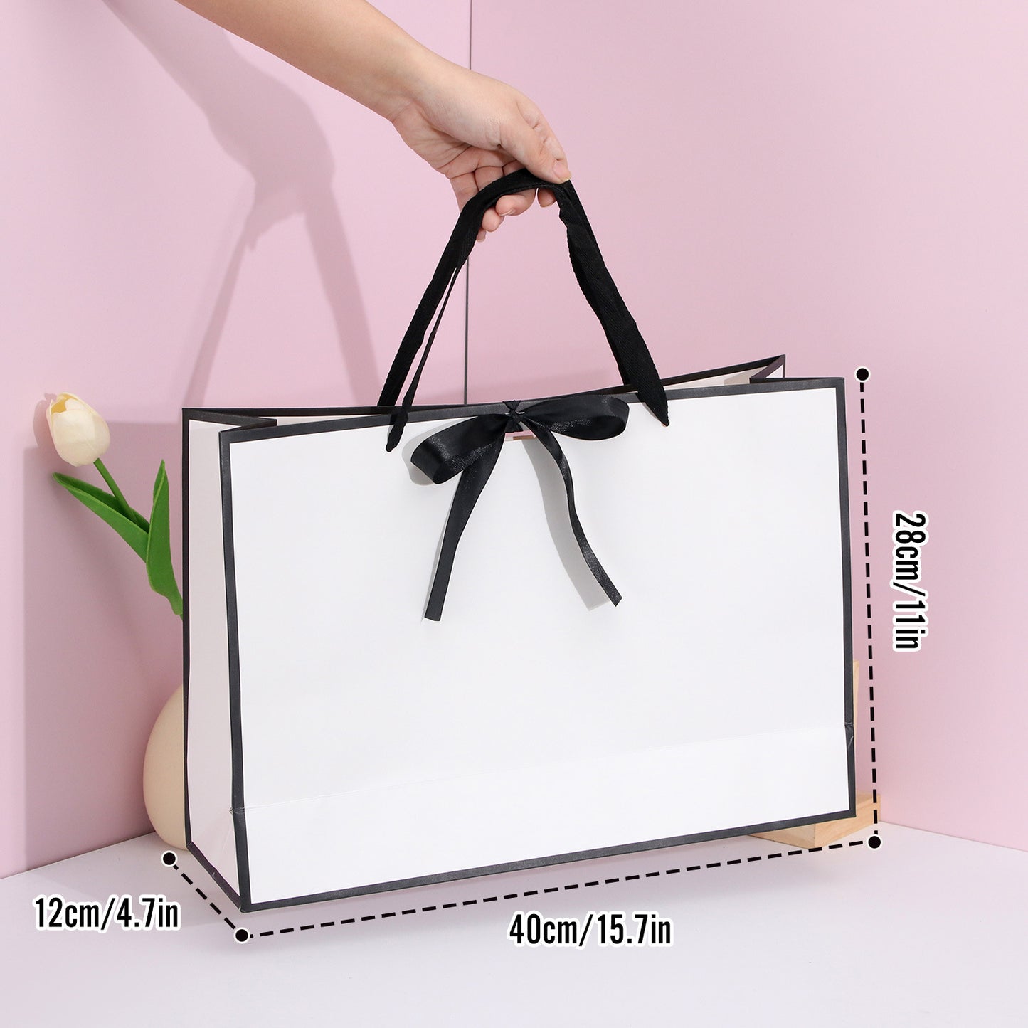 Paper Bag Made Of Durable Paper Material For Everyday Use