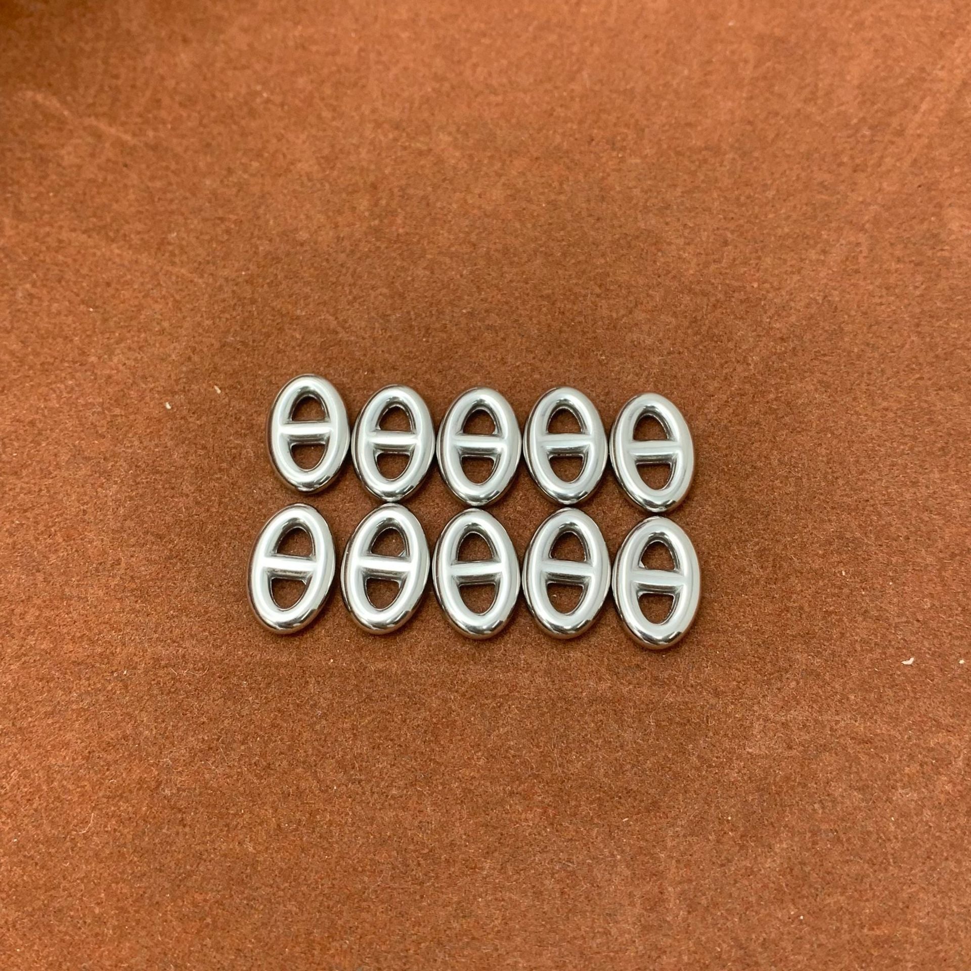 Titanium Steel Jewelry Buckle With Electroplated Finish, Perfect For Love Charms And Jewelry Accessories