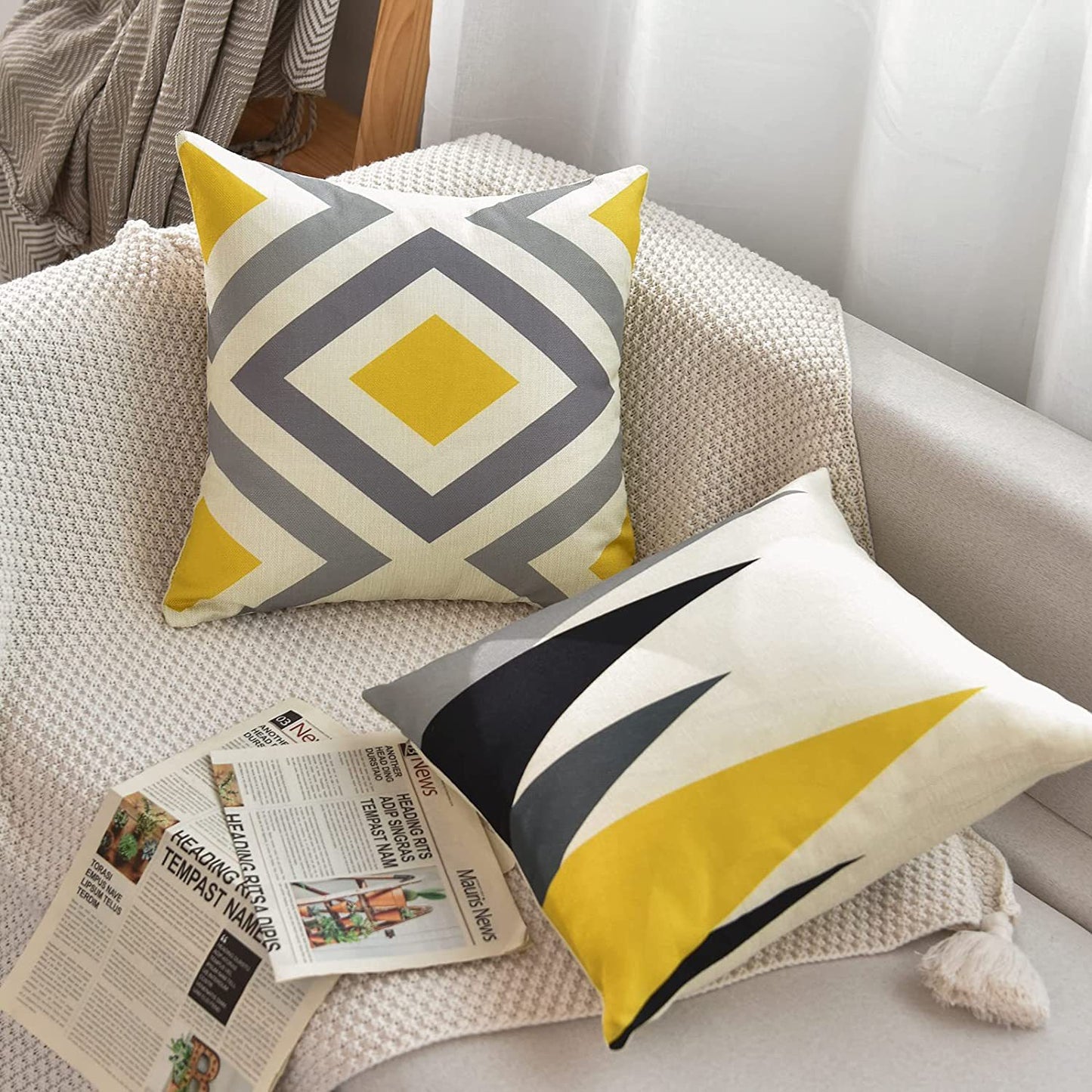 Geometric Pattern Decorative Throw Pillow For Sofa And Bed, Modern Design Cushion In Neutral Colors