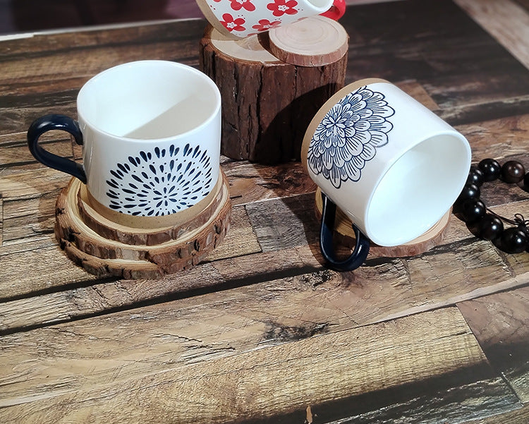 Retro Style Ceramic Mug Featuring Beautiful Flowers Design, Perfect For Coffee And Tea Lovers