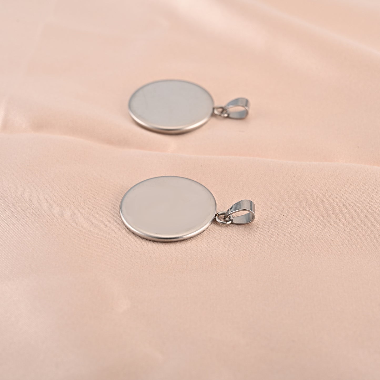 Princess Style Jewelry Accessories Featuring Round Pattern In Elegant Steel Color
